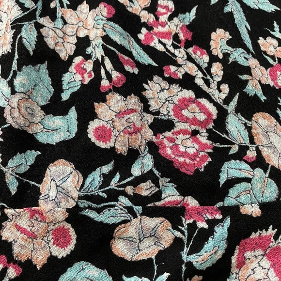 Beautiful Black Floral Maxi Skirt Front Slit Size Small - Picture 5 of 10